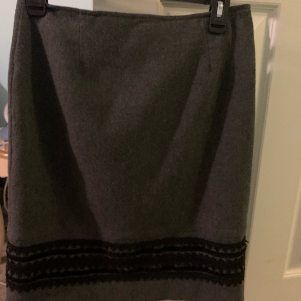 Gray wool straight skirt with black lace detail